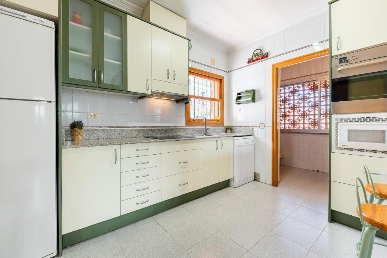 אוריהואלה Chalet Mayor Zenia Beach מראה חיצוני תמונה