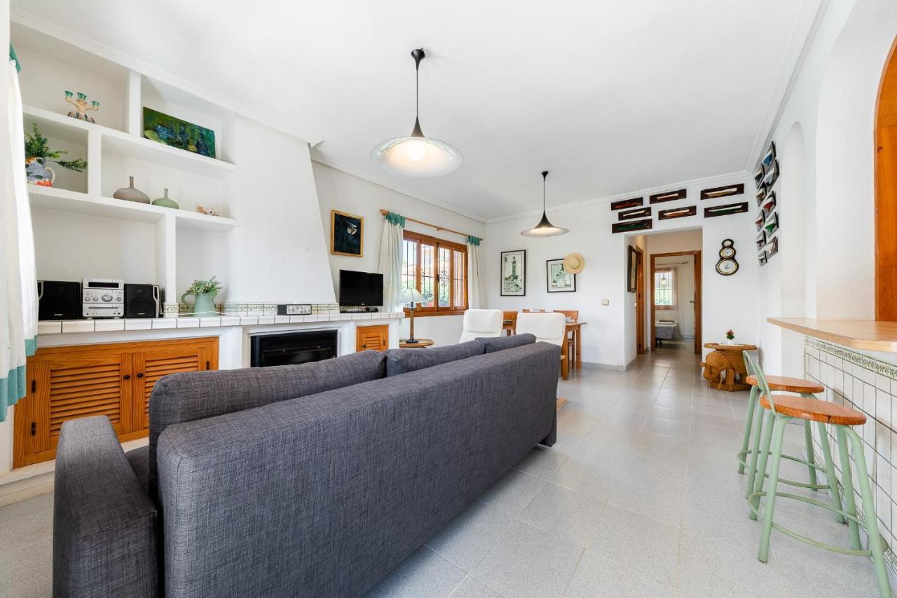 אוריהואלה Chalet Mayor Zenia Beach מראה חיצוני תמונה