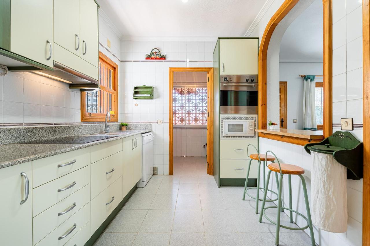 אוריהואלה Chalet Mayor Zenia Beach מראה חיצוני תמונה