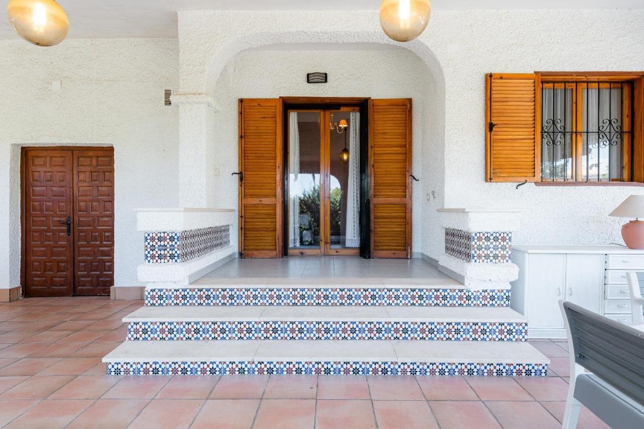 אוריהואלה Chalet Mayor Zenia Beach מראה חיצוני תמונה