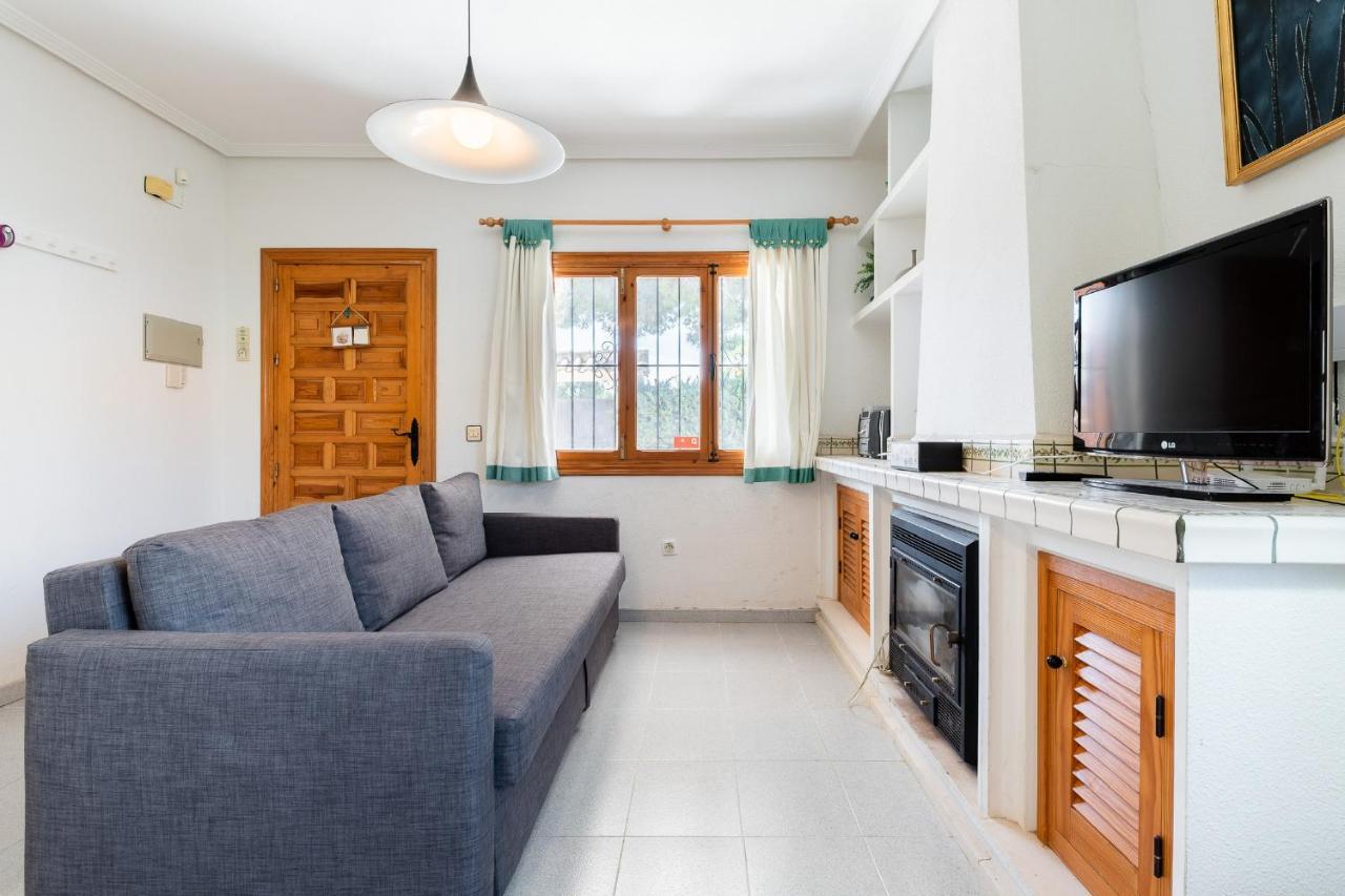 אוריהואלה Chalet Mayor Zenia Beach מראה חיצוני תמונה