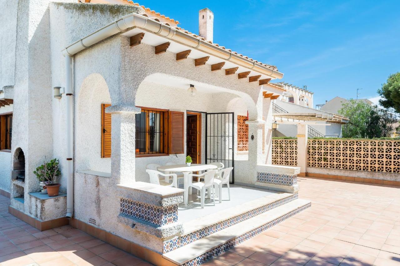 אוריהואלה Chalet Mayor Zenia Beach מראה חיצוני תמונה